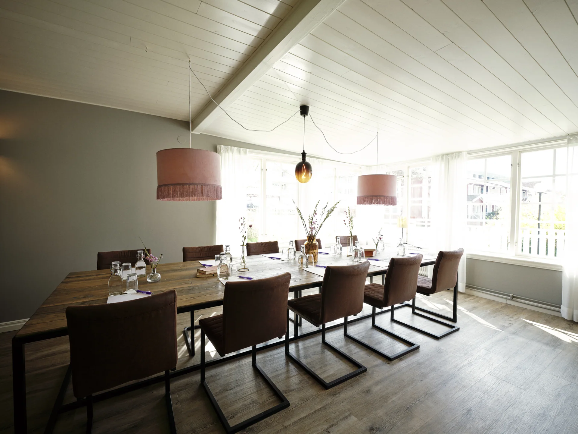 Styrelserummet Lilliestråle med mötesbord